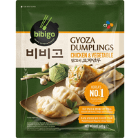 Gyoza Dumplings Chicken Vegetable 600g Bibigo